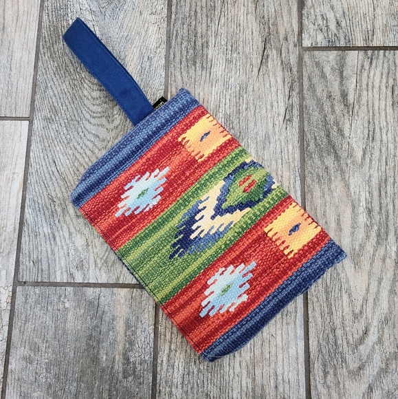 Coastal Cowgirl Cluch - Picture 2 of 9